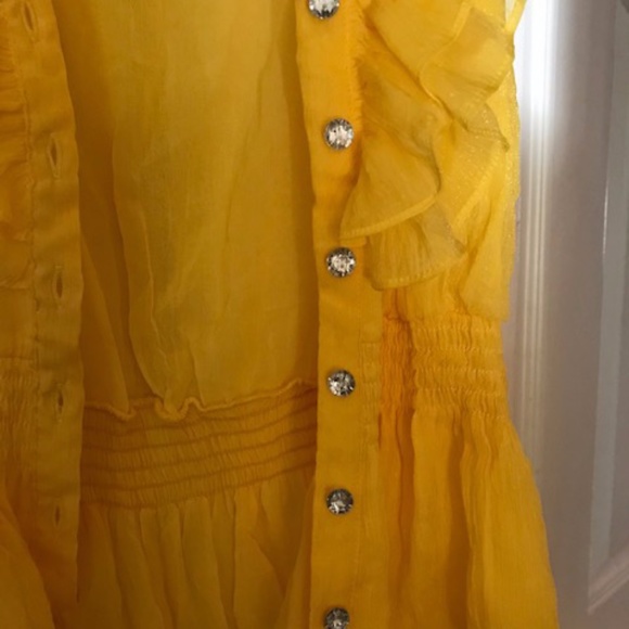NWOT Yellow sleeveless ruffle blouse - Picture 6 of 6